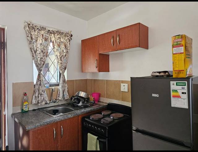 2 BEDROOM APARTMENT FOR SALE IN BRACKENHAM